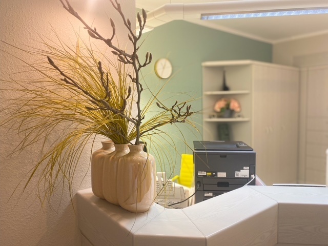 Anmeldebereich mit Dekoration